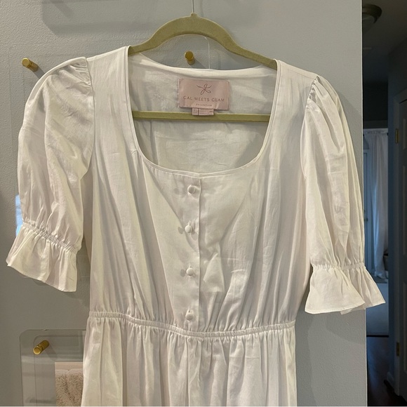 Gal Meets Glam Blakely Dress in Soft White - Picture 3 of 6